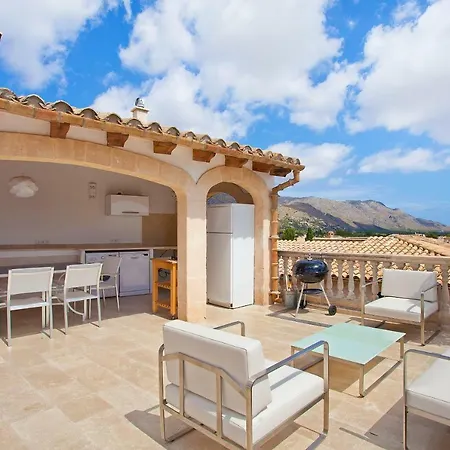 Calle Bou Townhouse With Pool